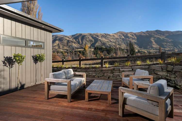 9 Kamana Rise Wanaka_35