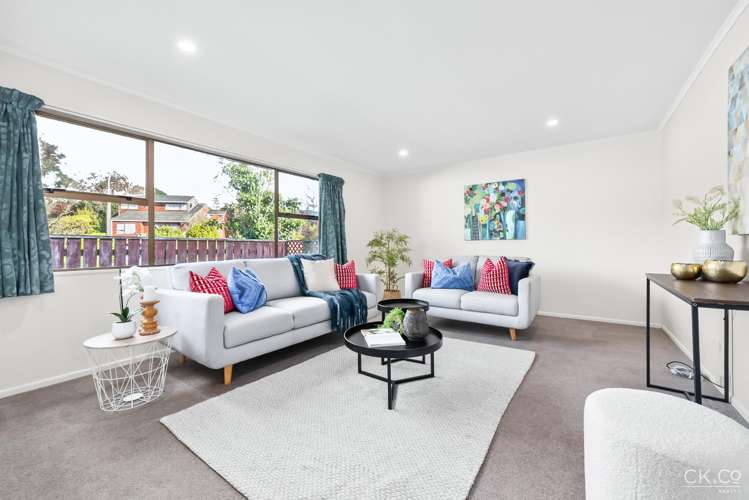 17 King Charles Drive Kingsley Heights_6