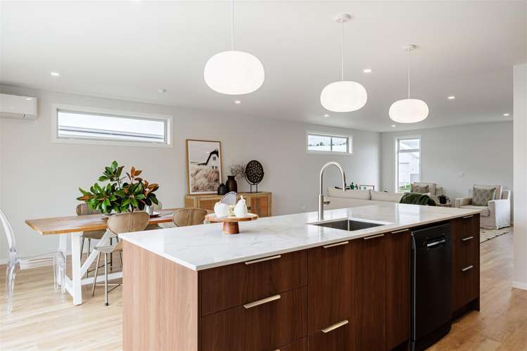 63 Pelorus Avenue Poraiti_9