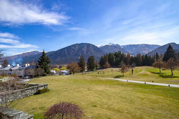 1 Chalmers Close Arrowtown_24