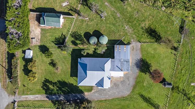 1322 Lake Ferry Road Martinborough_26