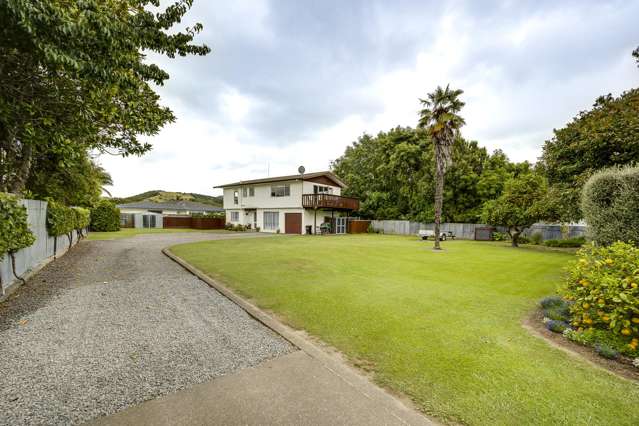 Private, Elevated Living In Taradale