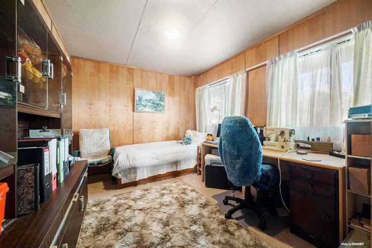 8 Kauri Road Stanmore Bay_15