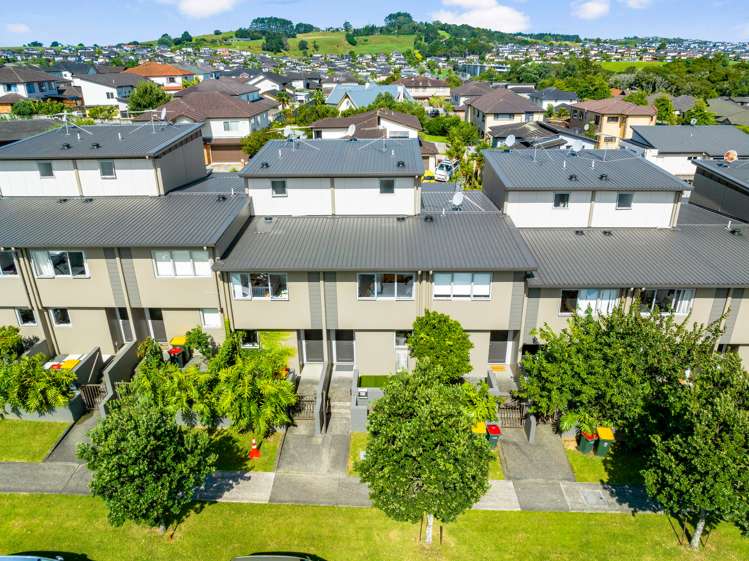 12/1 Gracechurch Drive Flat Bush_6