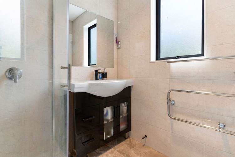 187b Gray Avenue Papatoetoe_16