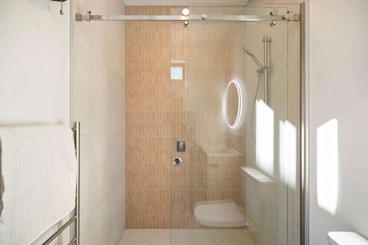 34 Wallis Drive Cromwell_13