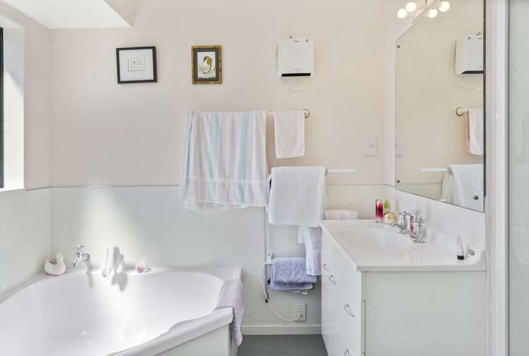 7 Parewaitai Court Papamoa_8