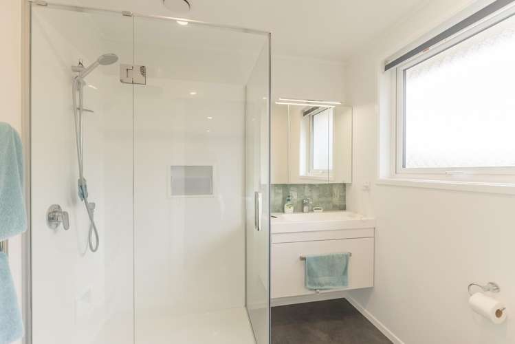 63 Cedar Drive Paraparaumu Beach_10