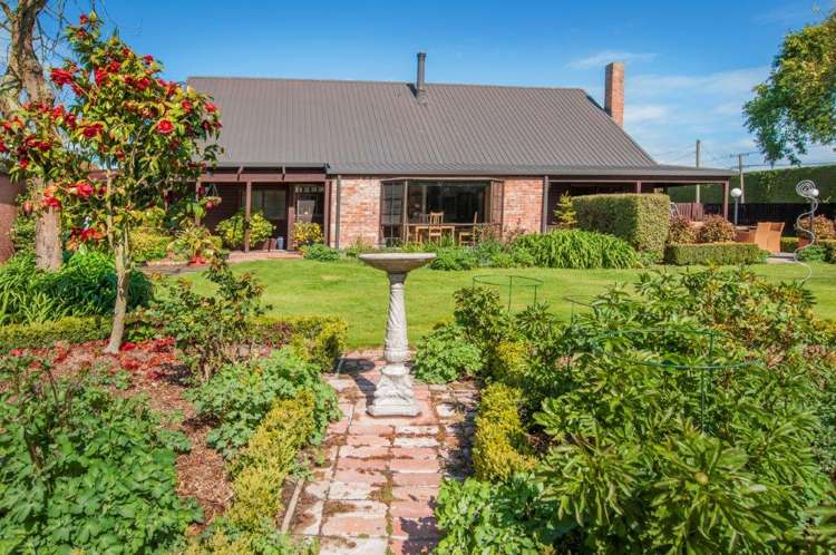 3 High Street Southbridge_1