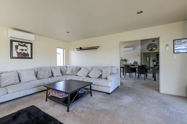 1 Aiden Lane Raureka_4