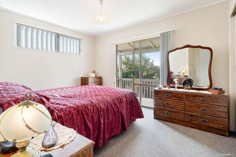 8 Kaanapali Place Wattle Downs_15