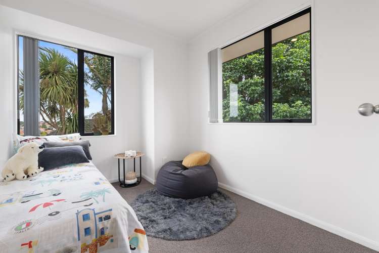 1/40 Jane Eyre Drive Somerville_27