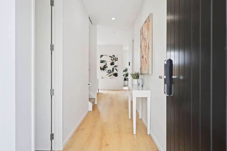 12B Butley Drive Farm Cove_14