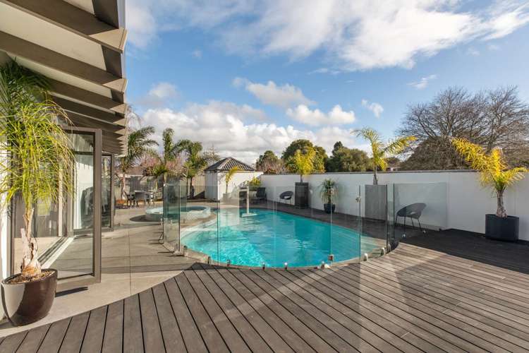 6 Tyrian Close Half Moon Bay_15