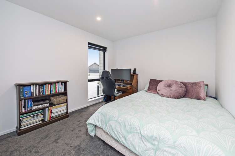 23 Whitehorn Drive Lincoln_17