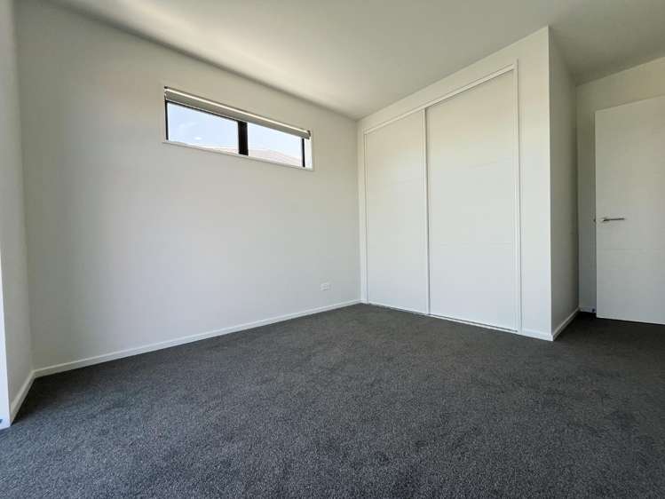 20 Mondo Drive 11103_6