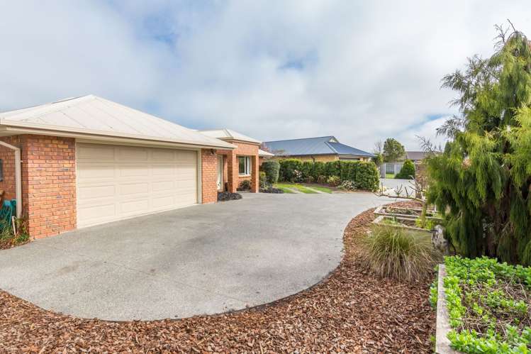 2 Hawkins Place Rangiora_1