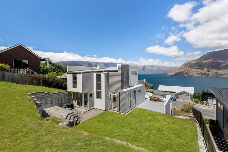 72 Wynyard Crescent Fernhill/Sunshine Bay_19