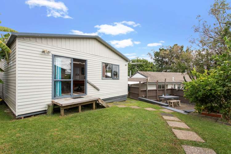 96 Farquhar Road Glendene_19