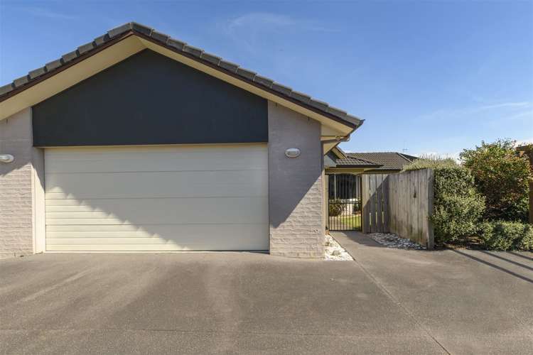 56 Oriental Parade Papamoa_12