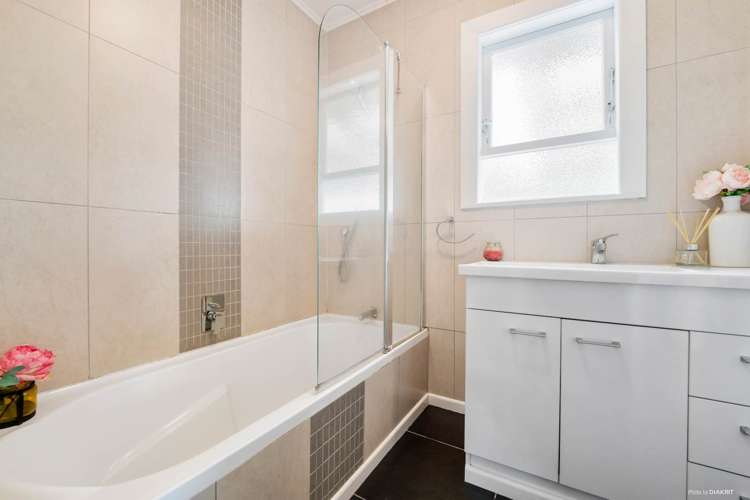 83 Stottholm Road Titirangi_12