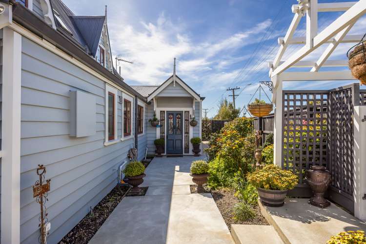 1614 Cust Road Cust_22