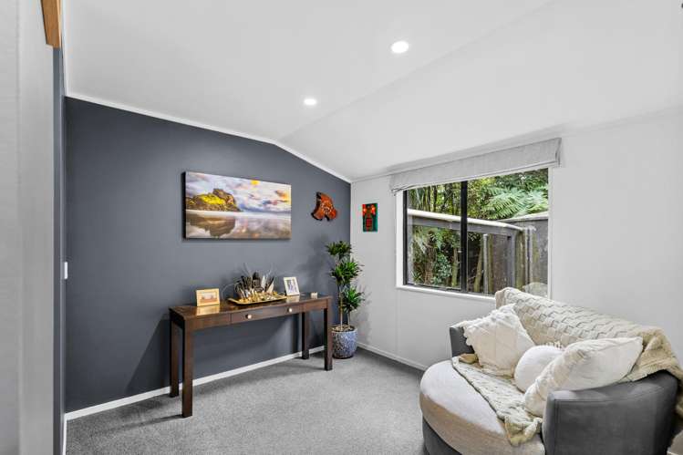 420 Scenic Drive Waiatarua_9