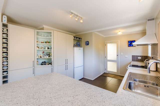 19 Nugget Grove Raumati Beach_2