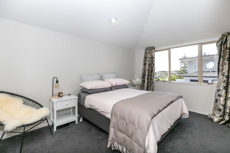 2/20 Ruakiwi Road Hamilton Lake_11