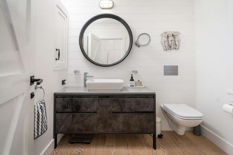 84 The Esplanade Houghton Bay_13