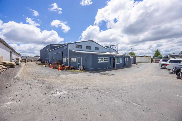 140 Collins Road Melville_27