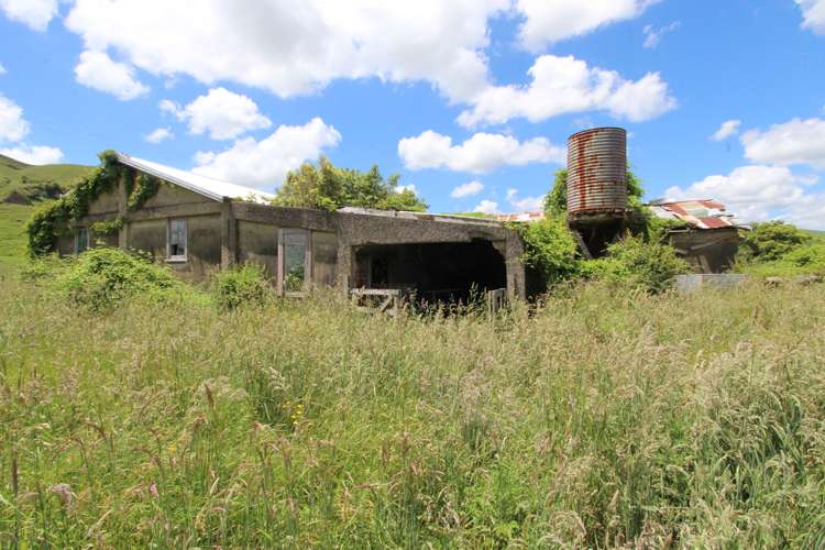 79 Thompsons Road Pahiatua_5