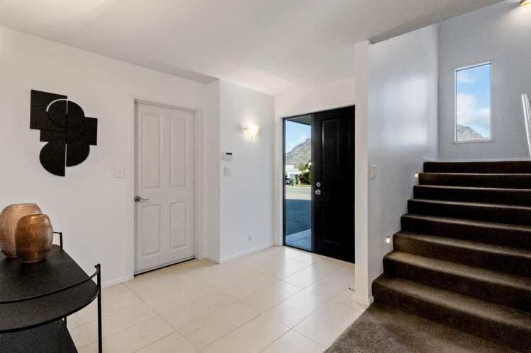 660 Peninsula Road Kelvin Heights_18