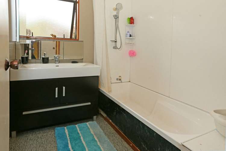 46 Spinnaker Drive Te Atatu Peninsula_5