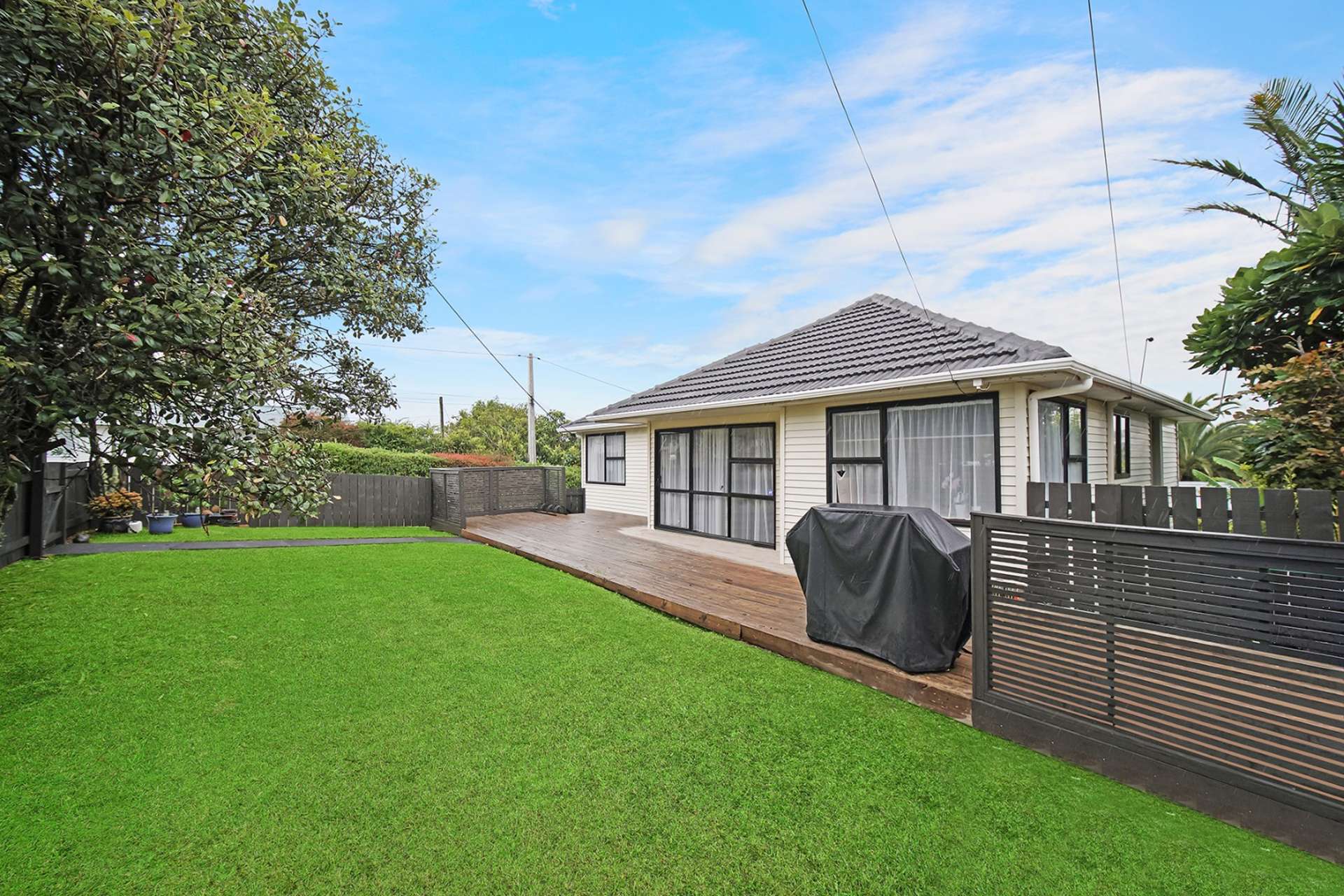 6 Cobham Crescent Kelston_0