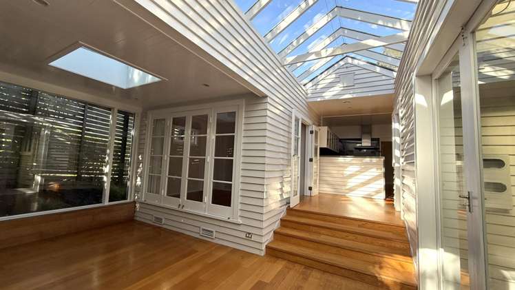 19A Valley Road 1728_18