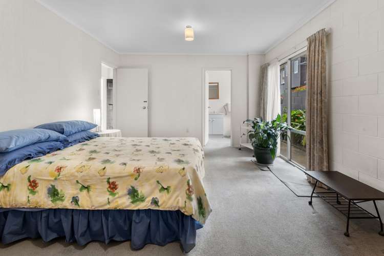 1/573 Beach Road Murrays Bay_15