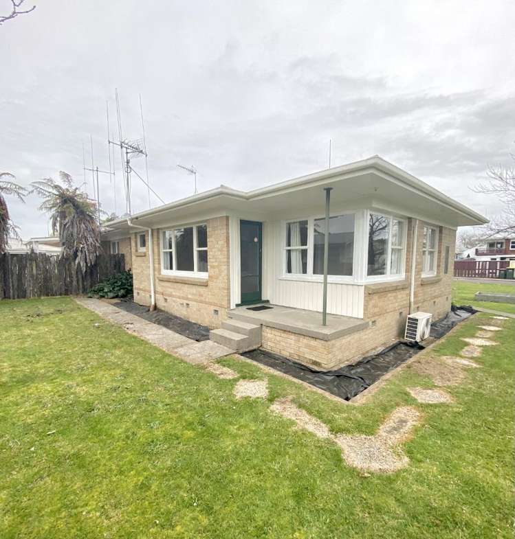 33B Scott Avenue 1074_1