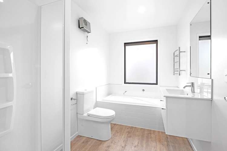 8b Appaloosa Way Rolleston_9