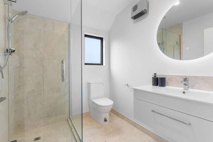 4 & 5/12 Newbridge Place Ilam_12