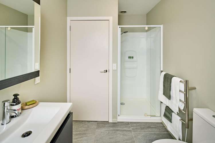 9 Lacebark Lane Woodridge_9