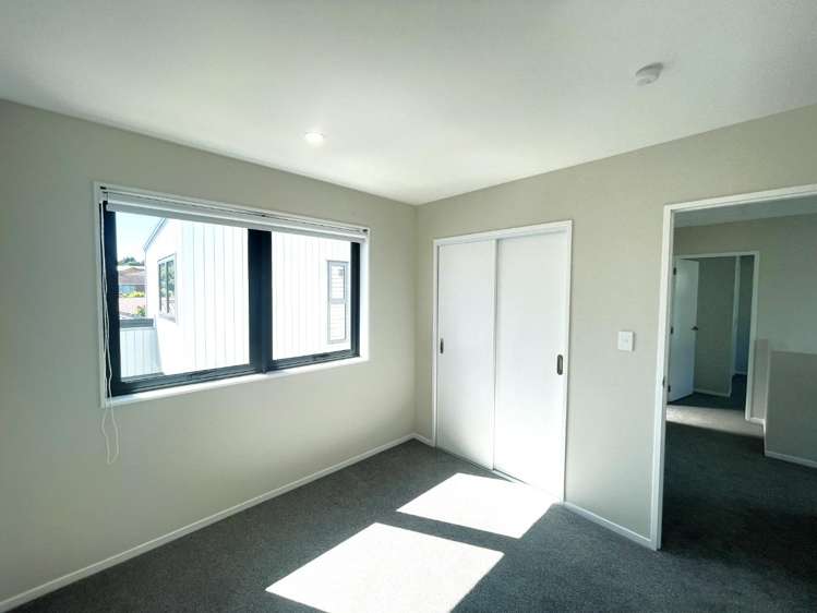 A/54 Royal View Road Te Atatu South_7