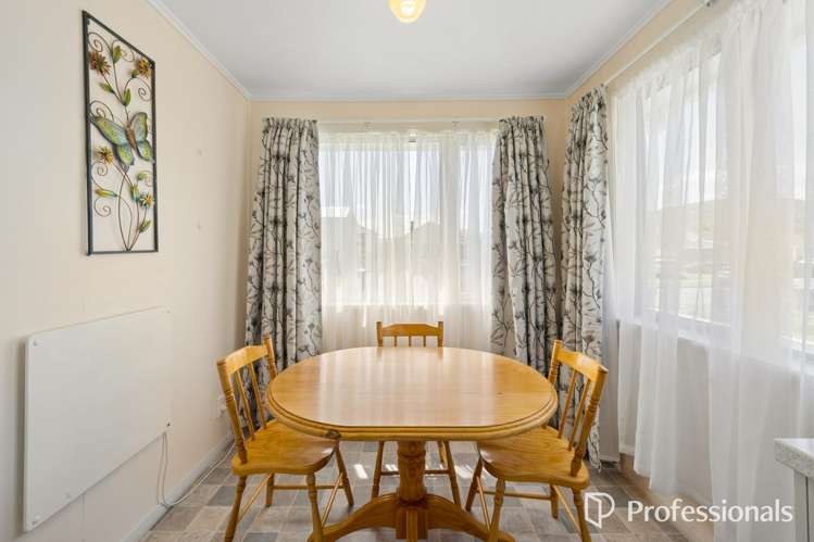 6 Hewer Crescent Naenae_8