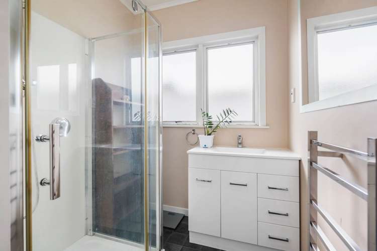 1a Lovatt Crescent Kensington_7