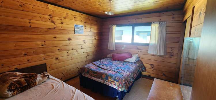 21 Otutehapari Road Waihau Bay_9