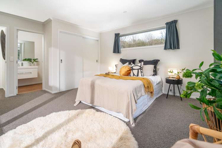 13A Huia Street Tawa_11