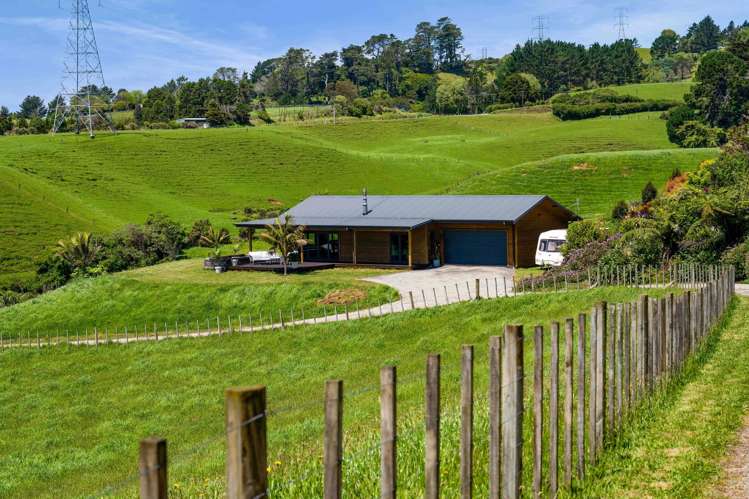 165 Sealy Road Omata_19