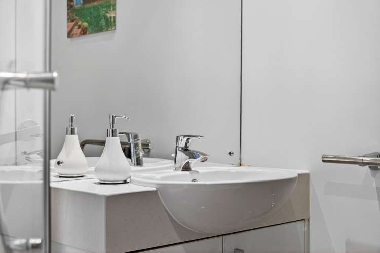 E3/71 Spencer Road Albany_14