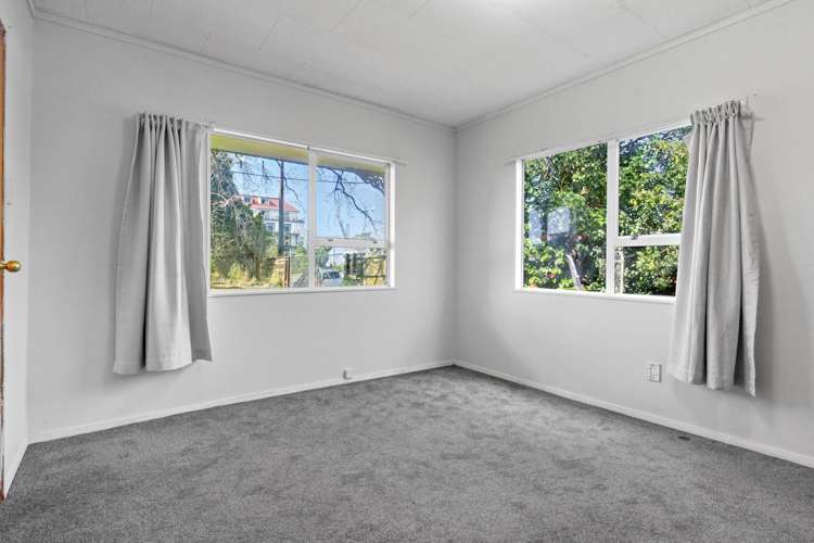 1/113 Mokoia Road Birkenhead_7