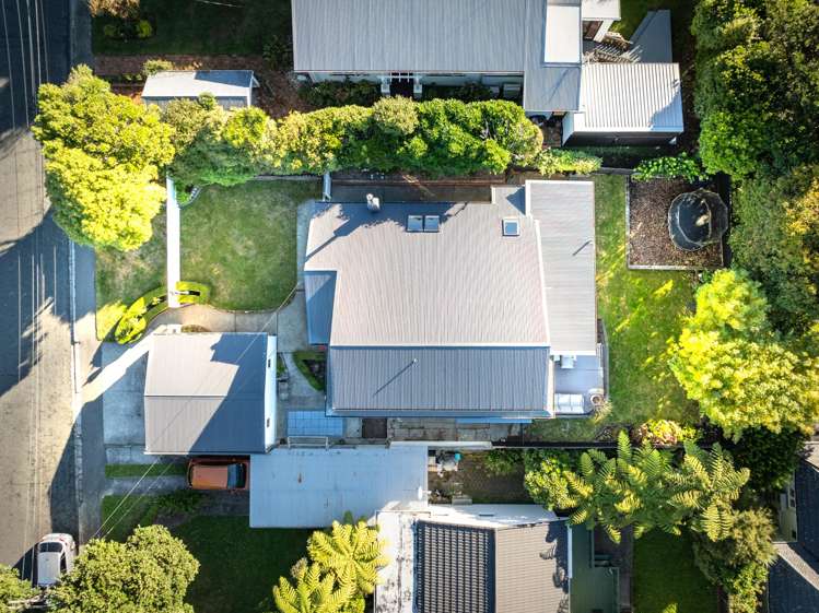 21 Waikare Street Karori_25